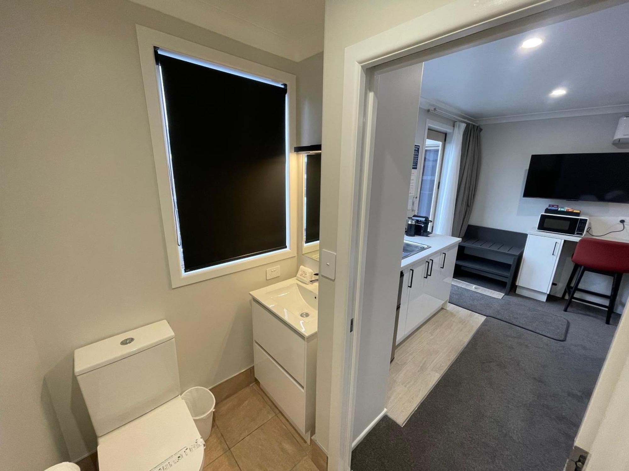 Stay 280 & Stay 284 Rotorua - Refurbished Modern Accommodation Room photo