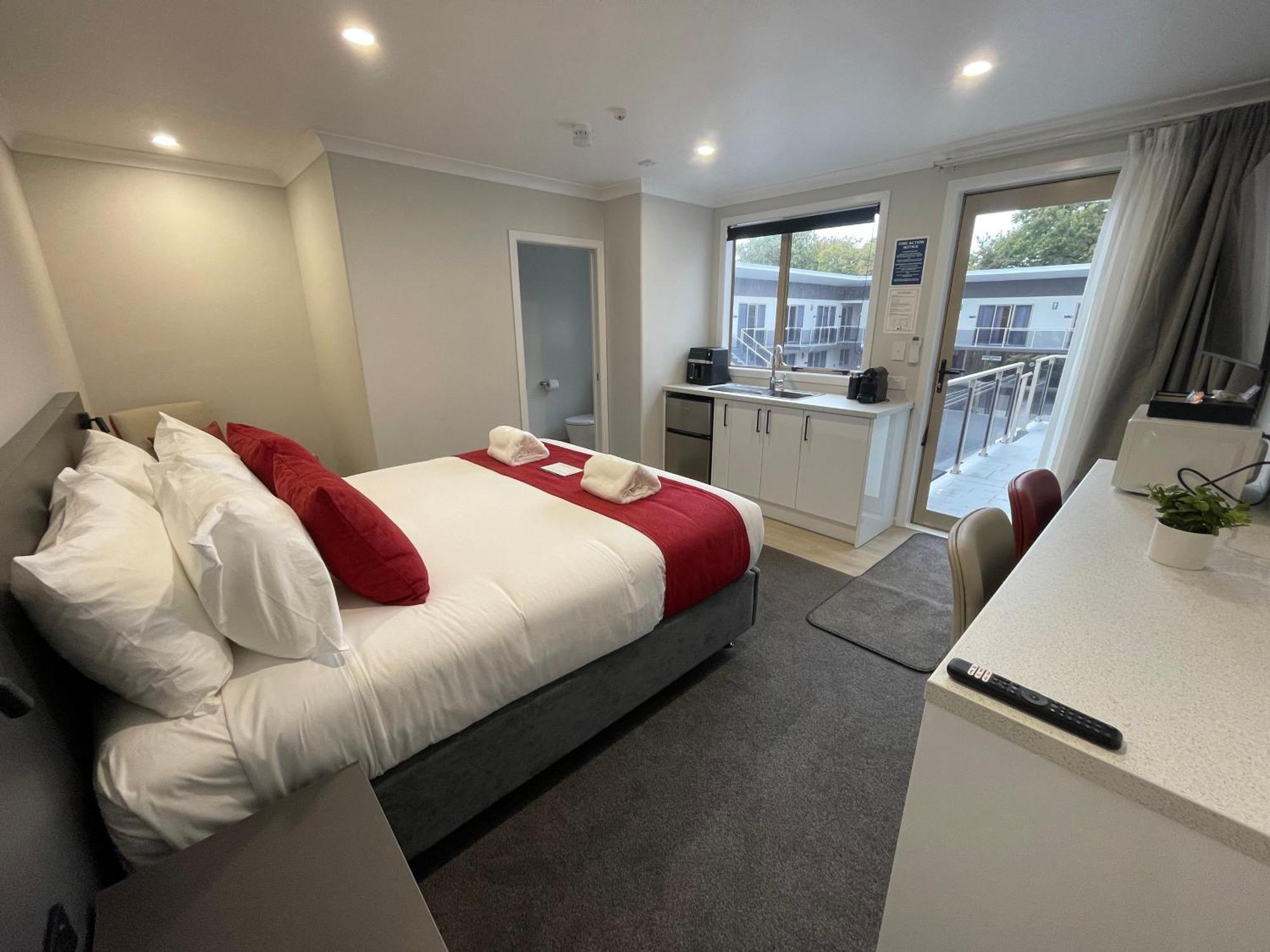 Stay 280 & Stay 284 Rotorua - Refurbished Modern Accommodation Room photo